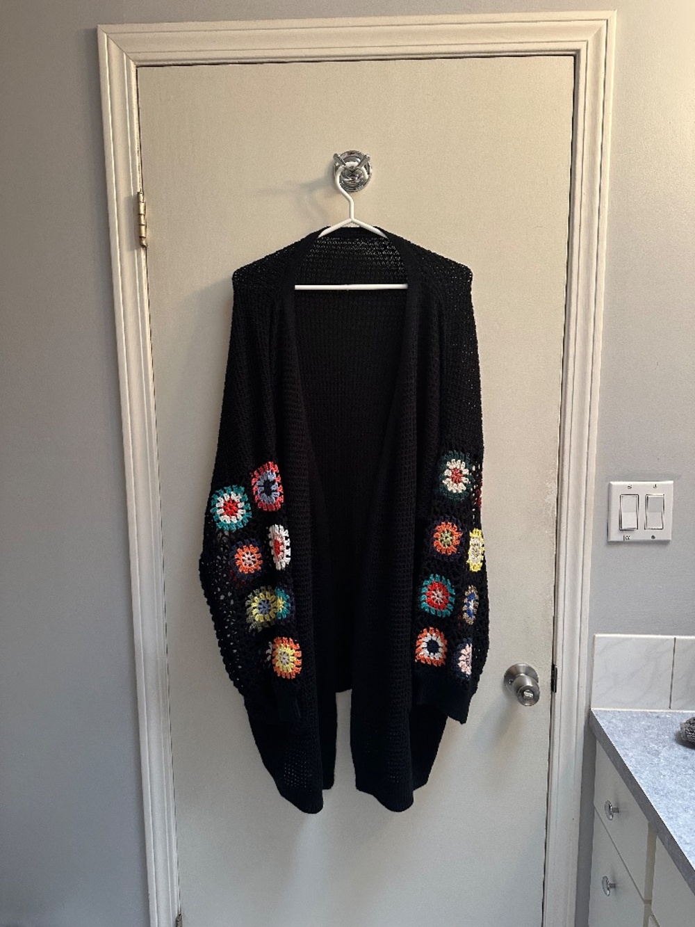Bloom chic crochet cardigan floral sweater - Picture 6 of 12